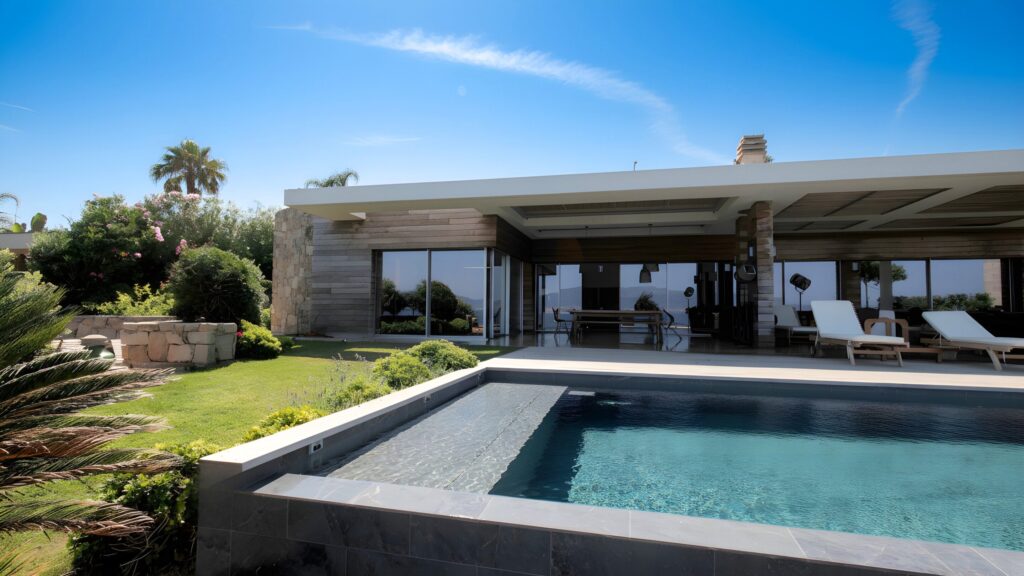 Réalisation AZ Habitat, villa avec piscine